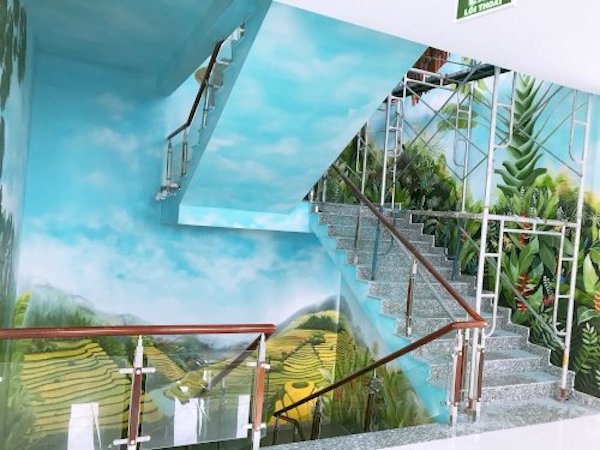 Gợi ý 50 mẫu vẽ tranh tường cầu thang sáng tạo độc đáo 41 ve tranh tuong cau thang 4108 18